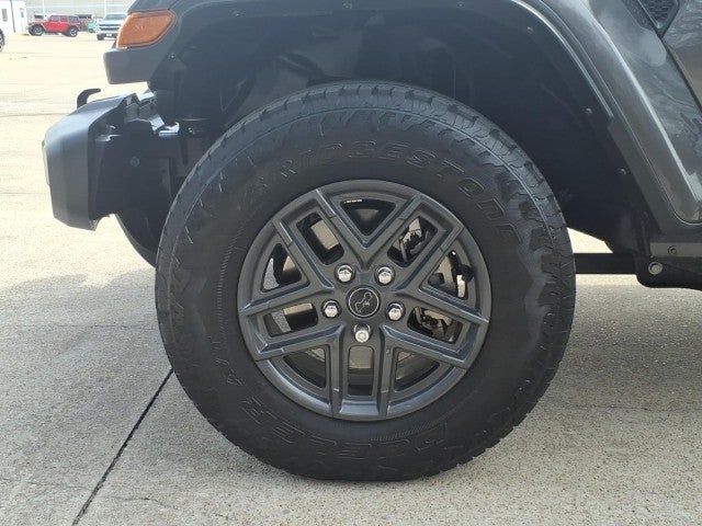 2024 Jeep Gladiator Sport S