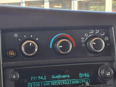2025 Chevrolet Express Passenger 1LT