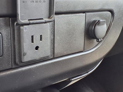 2025 Chevrolet Express Passenger 1LT