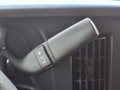 2025 Chevrolet Express Passenger 1LT