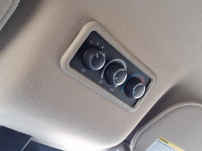2025 Chevrolet Express Passenger 1LT