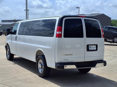 2025 Chevrolet Express Passenger 1LT