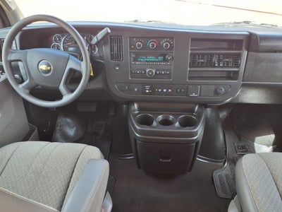 2025 Chevrolet Express Passenger 1LT