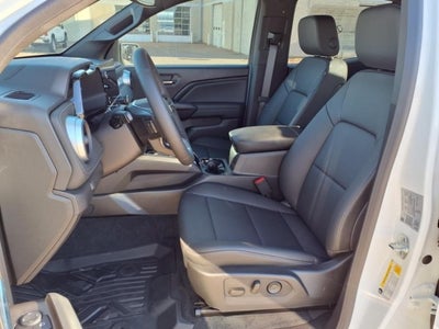 2025 Chevrolet Colorado WT/LT