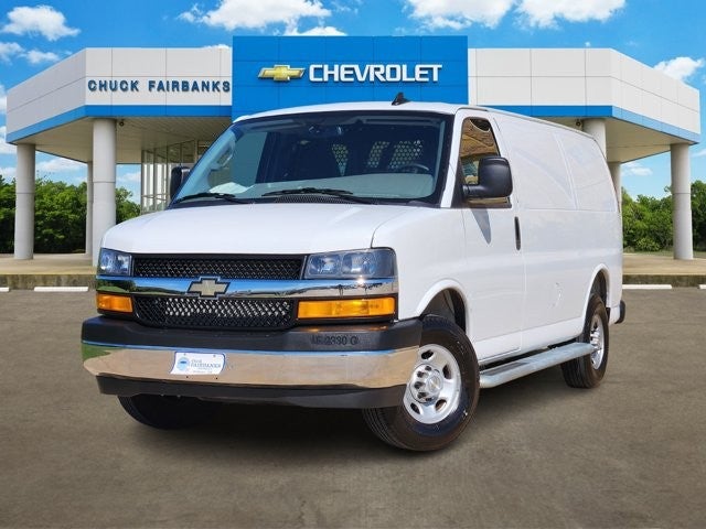 2025 Chevrolet Express Cargo WT