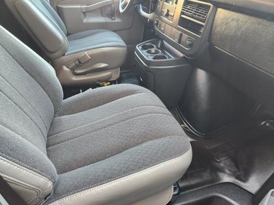 2025 Chevrolet Express Cargo WT