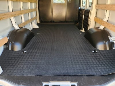 2025 Chevrolet Express Cargo WT