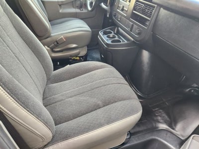 2025 Chevrolet Express Cargo WT
