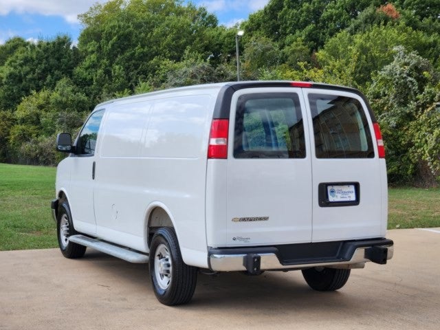 2025 Chevrolet Express Cargo WT