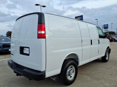 2025 Chevrolet Express Cargo 3500 WT