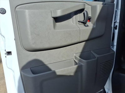 2025 Chevrolet Express Cargo 3500 WT