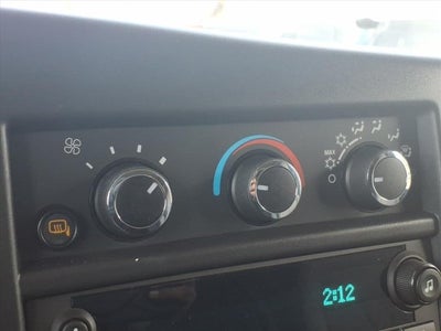 2025 Chevrolet Express Cargo 3500 WT