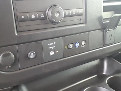 2025 Chevrolet Express Cargo 3500 WT