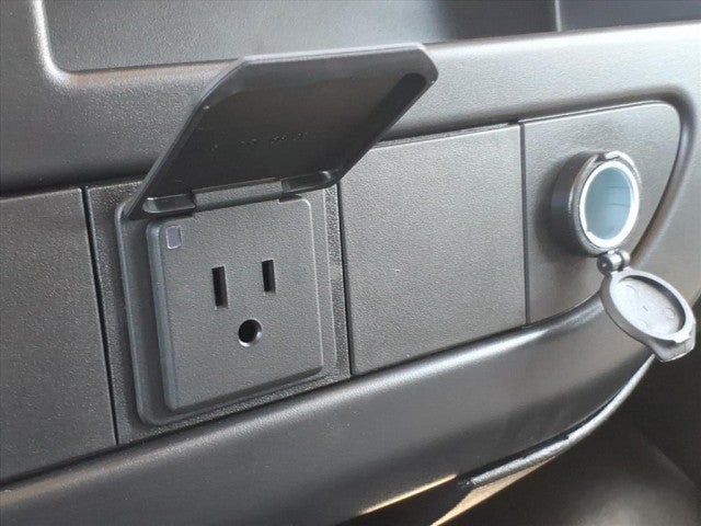 2025 Chevrolet Express Cargo 3500 WT