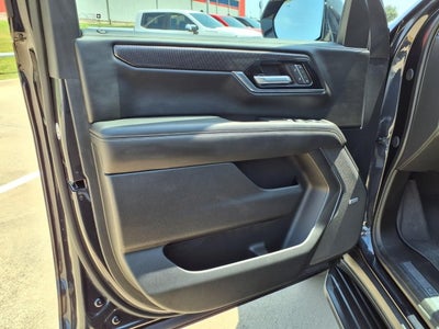 2025 GMC Yukon Elevation