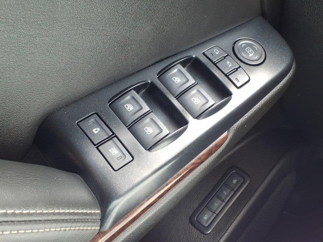 2020 GMC Yukon XL SLT