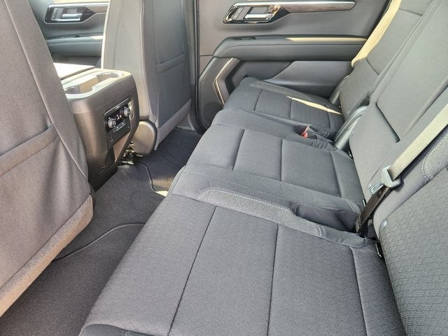 2027 Chevrolet Suburban LS