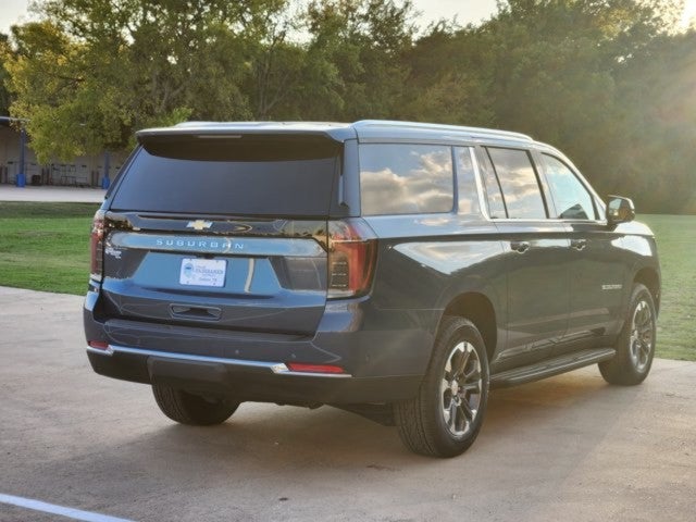 2027 Chevrolet Suburban LS