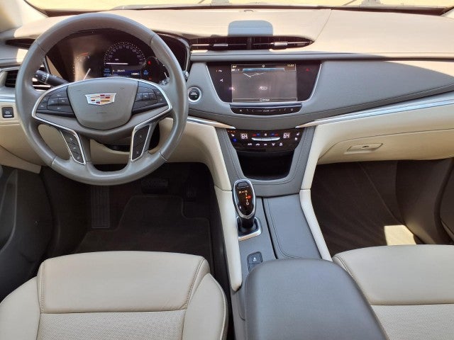 2019 Cadillac XT5 Premium Luxury FWD