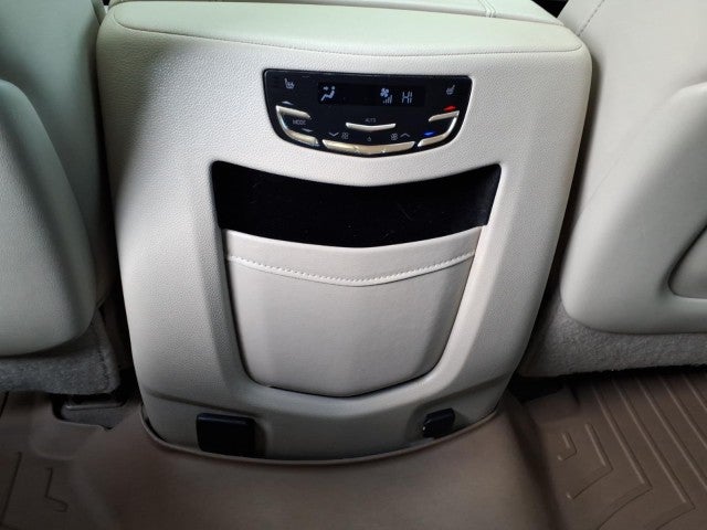 2016 Cadillac Escalade Luxury Collection