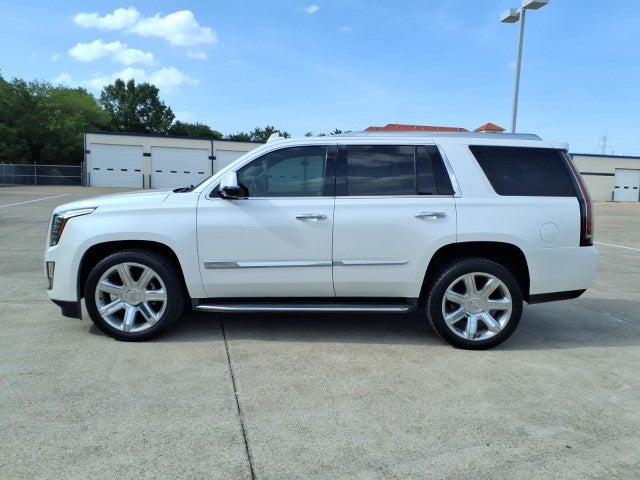 2016 Cadillac Escalade Luxury Collection