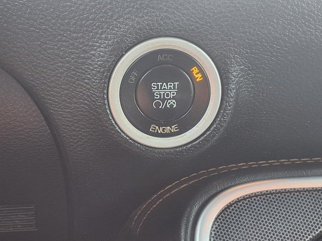 2015 Dodge Challenger SXT Plus