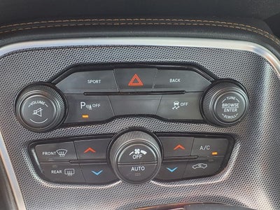 2015 Dodge Challenger SXT Plus