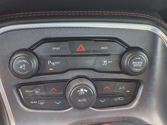 2015 Dodge Challenger SXT Plus
