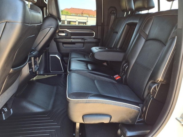 2024 RAM 2500 Laramie Crew Cab 4x4 6'4" Box