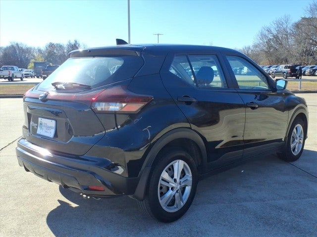 2023 Nissan Kicks S