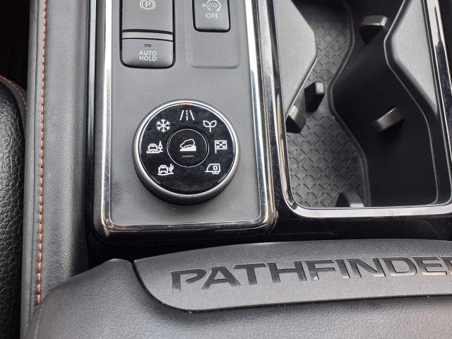 2025 Nissan Pathfinder Rock Creek 4WD