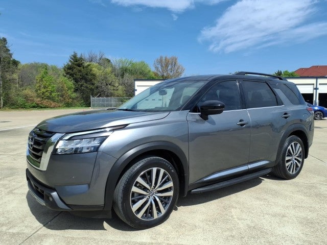 2022 Nissan Pathfinder Platinum