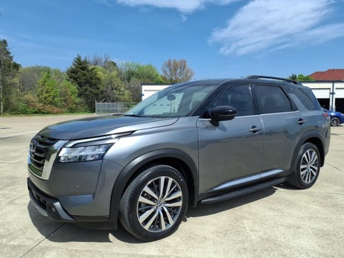 2022 Nissan Pathfinder Platinum