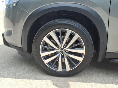 2022 Nissan Pathfinder Platinum