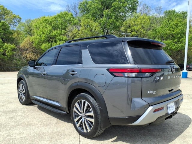 2022 Nissan Pathfinder Platinum