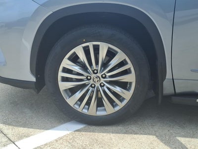 2023 Toyota Highlander Platinum